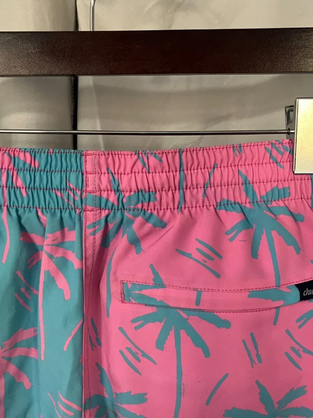 🌊 Chubbies Men's Pink Blue Swim Trunks Shorts 5.5